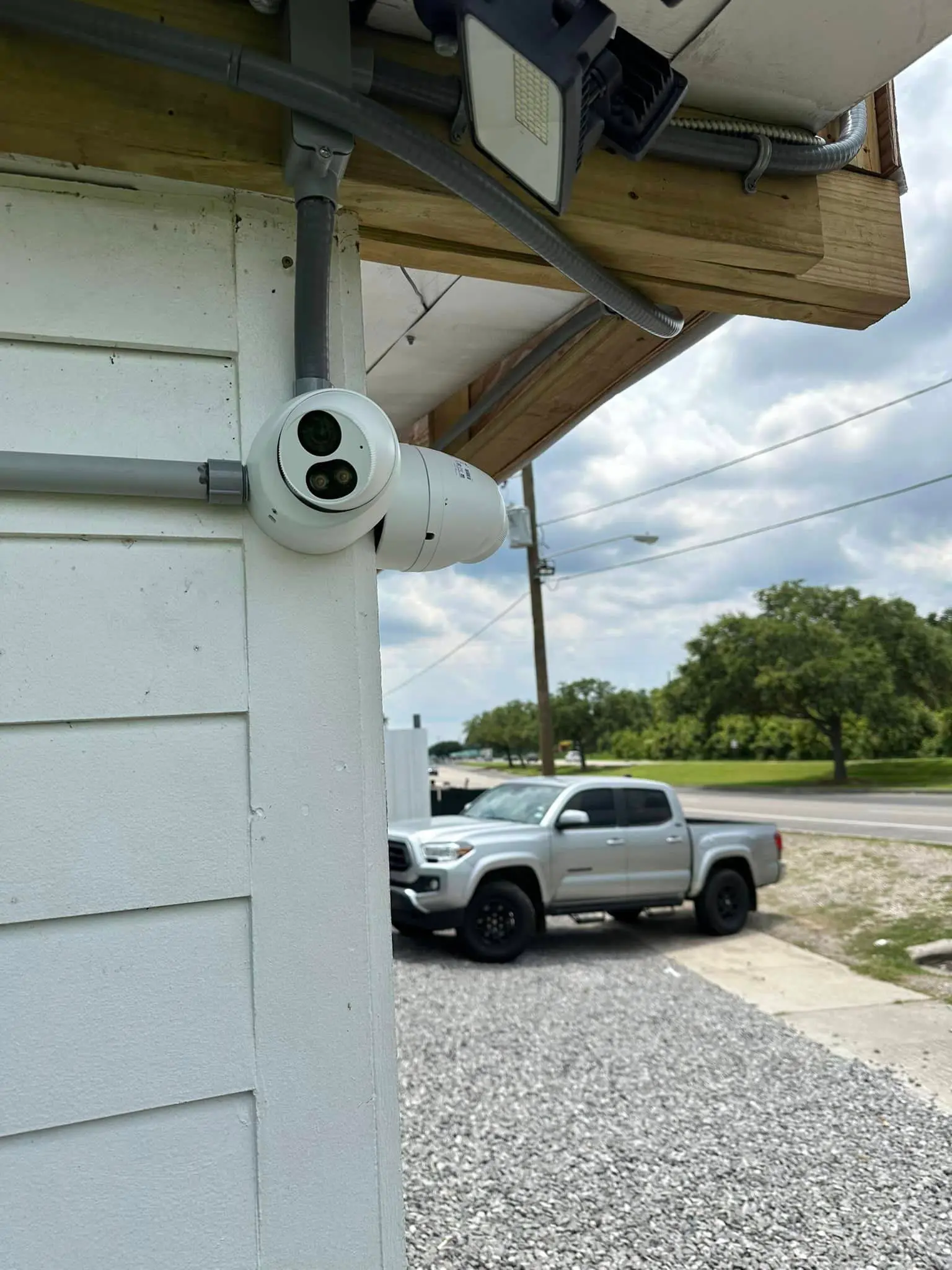 Commercial cameras, screen, or rack on the Westbank: interior tall photo, brighter toward the bottom, photo 14.