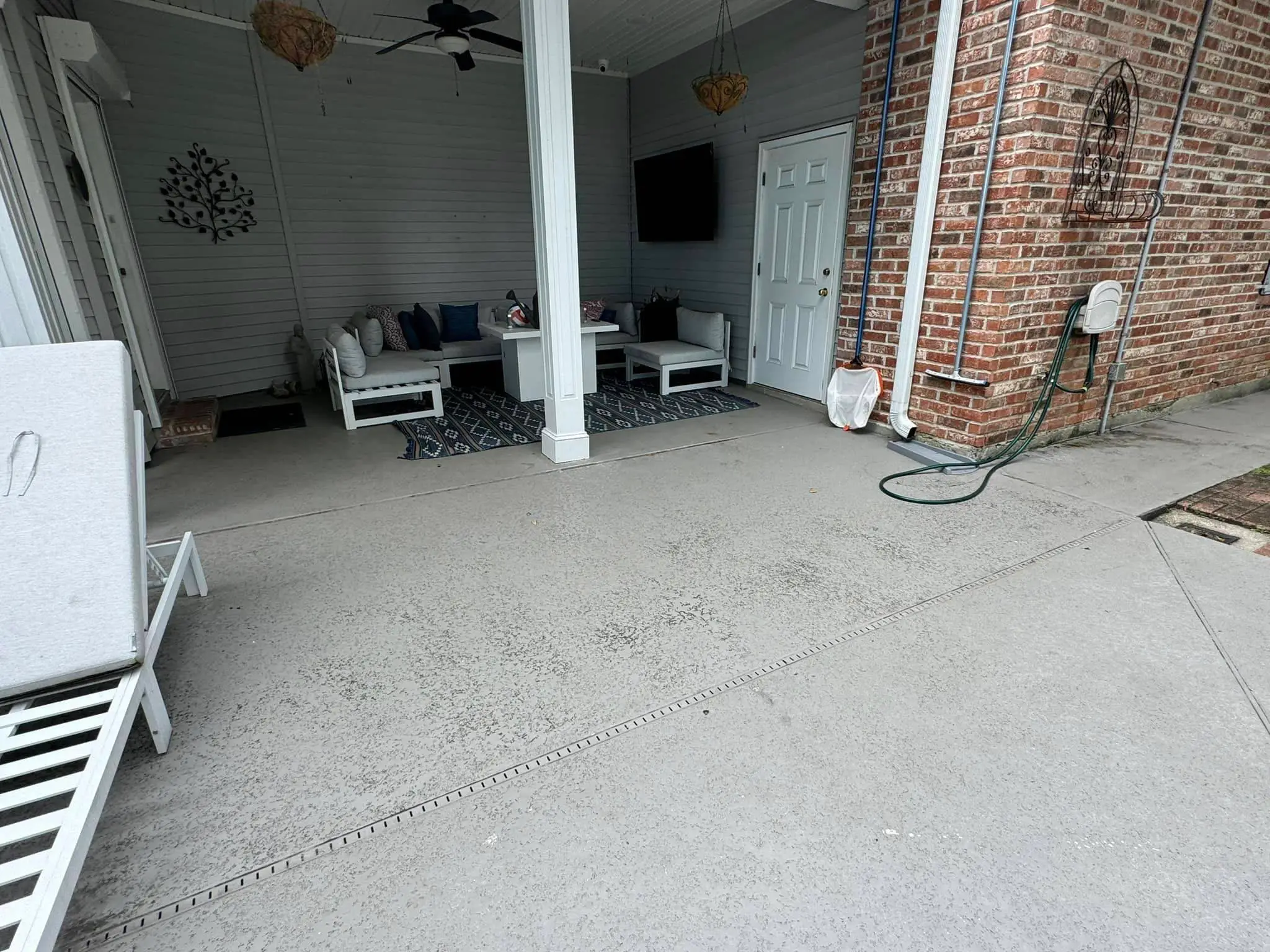 Residential alarm, camera, or AV gear on the Westbank: interior wide photo, brighter toward the bottom, photo 37.