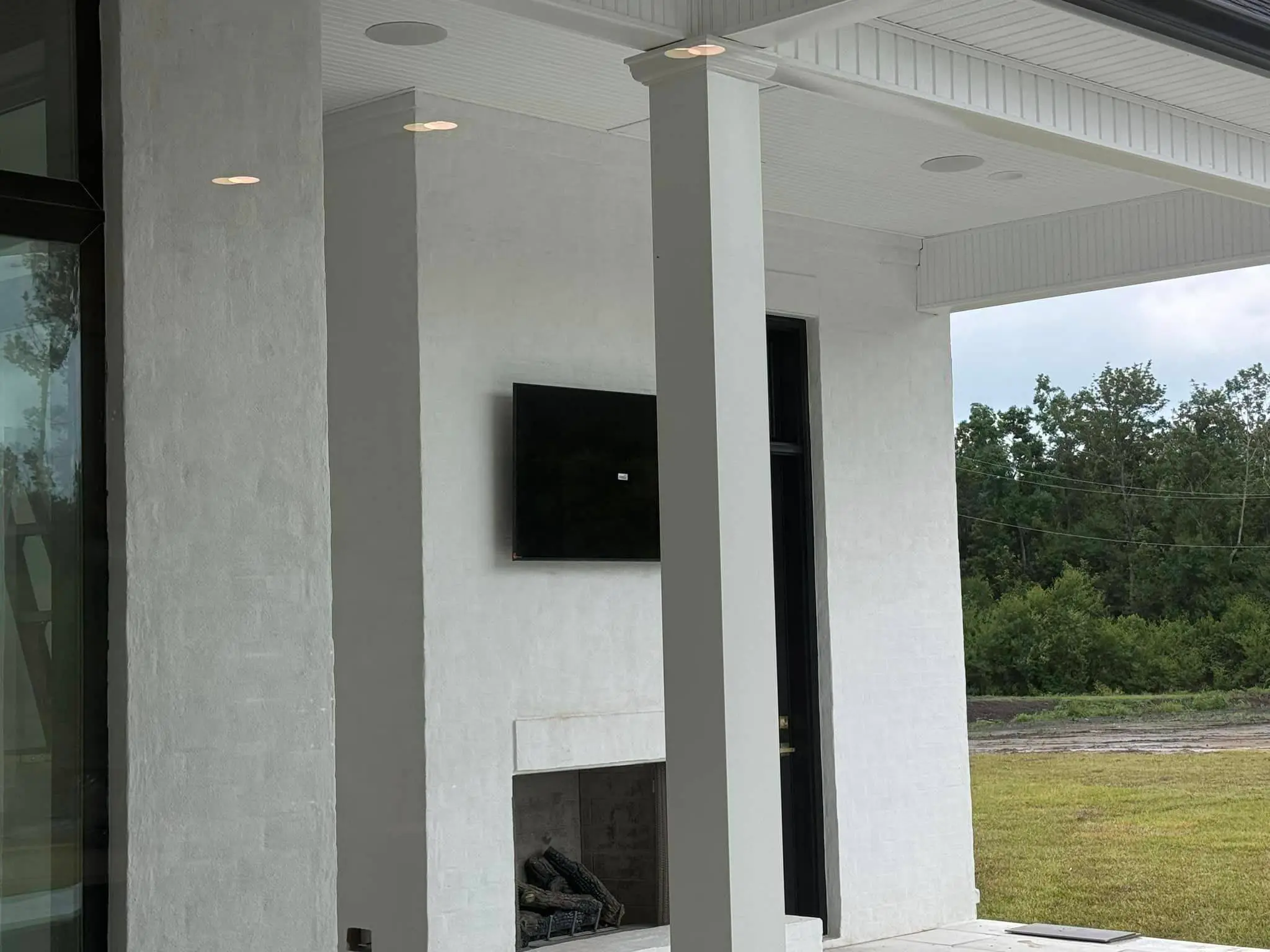 Home theater screen or rack on the Westbank: interior wide photo, even light across the frame, photo 17.